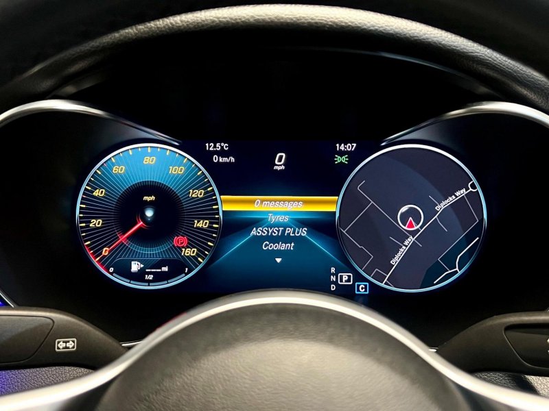 MERCEDES-BENZ C CLASS