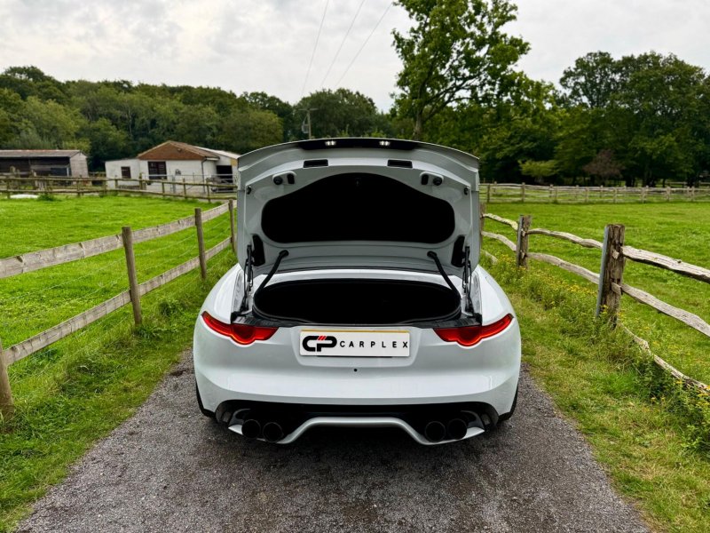 JAGUAR F-TYPE