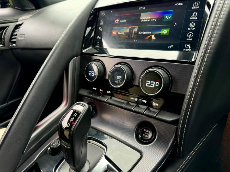 JAGUAR F-TYPE