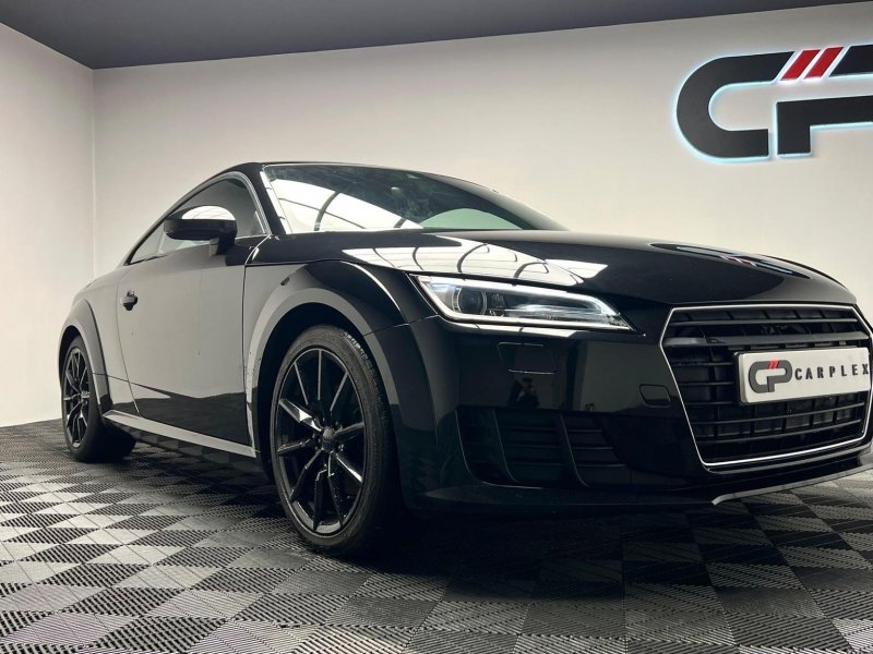AUDI TT