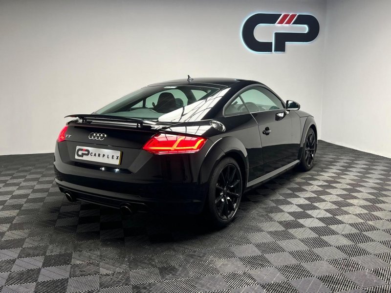 AUDI TT