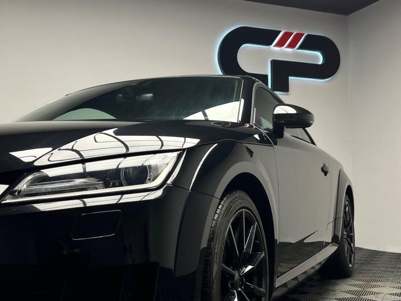 AUDI TT
