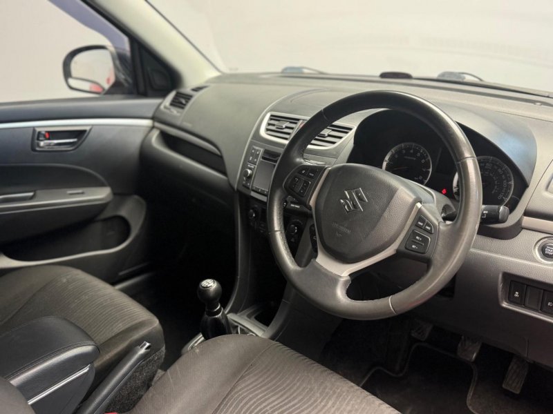 SUZUKI SWIFT