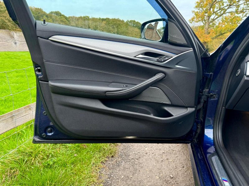 BMW 5 SERIES