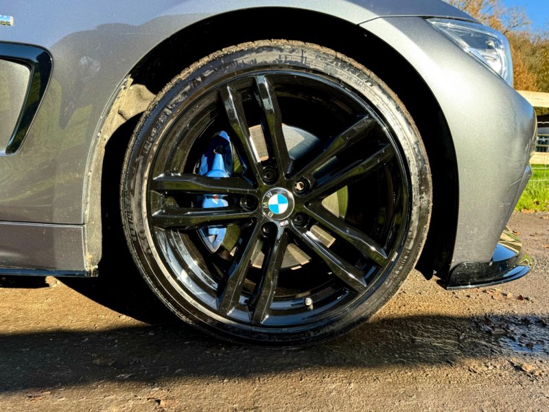 BMW 4 SERIES