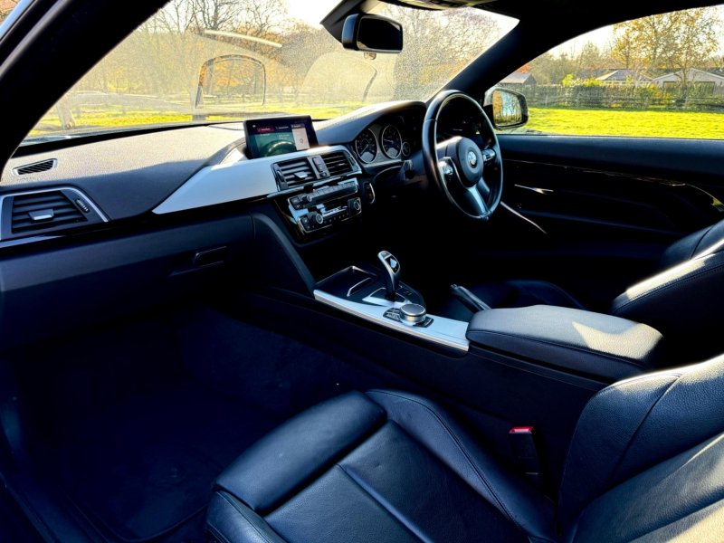 BMW 4 SERIES