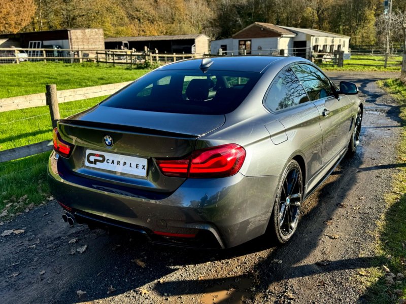 BMW 4 SERIES