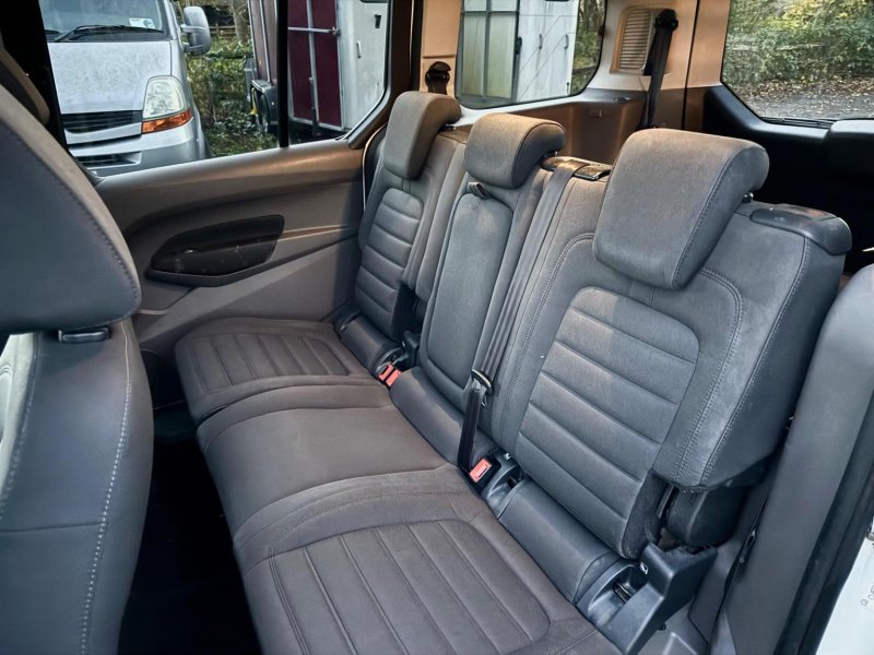 FORD GRAND TOURNEO CONNECT