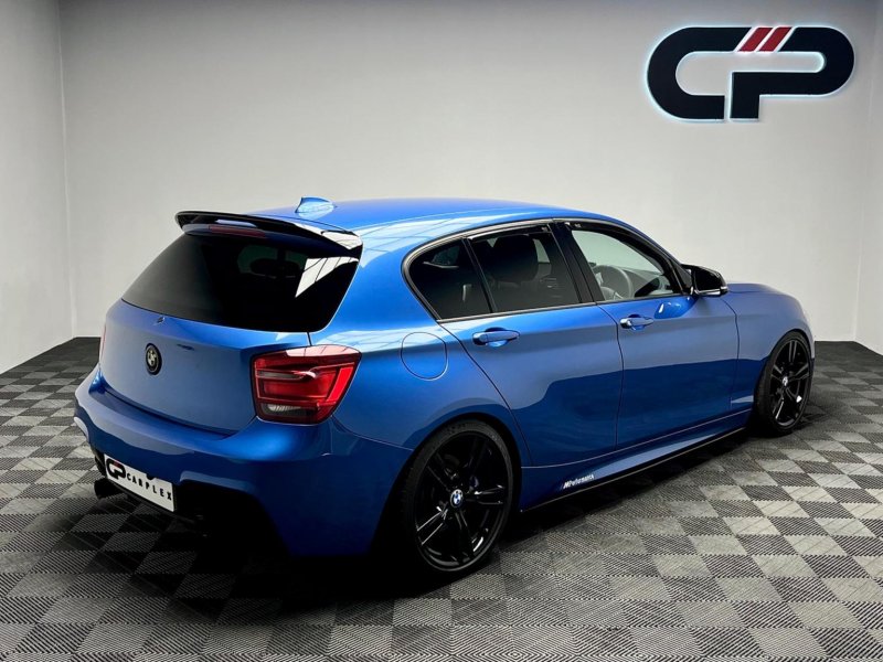 BMW 1 SERIES