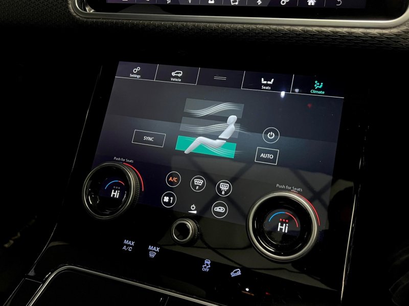 LAND ROVER RANGE ROVER VELAR