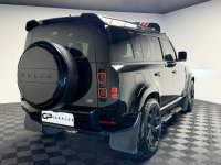 LAND ROVER DEFENDER 110