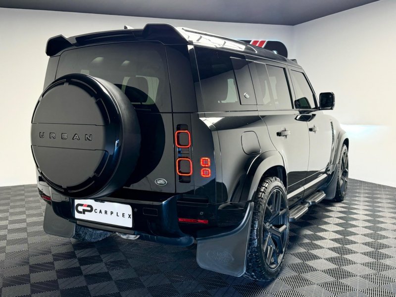LAND ROVER DEFENDER 110