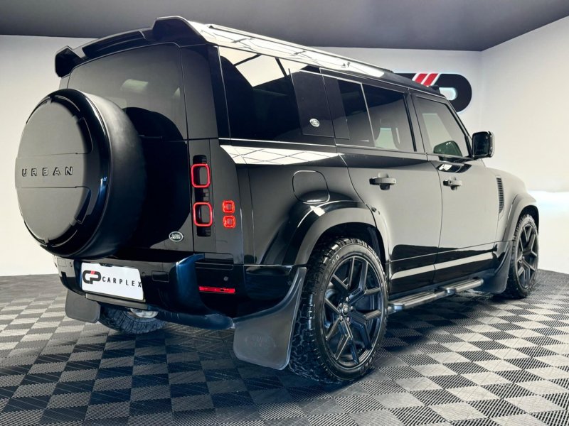 LAND ROVER DEFENDER 110