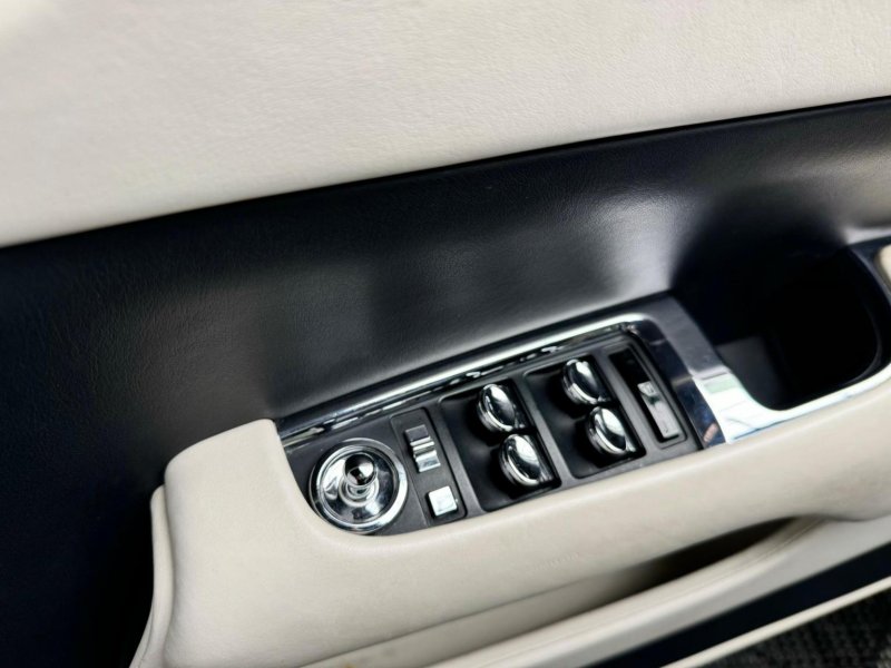 ROLLS-ROYCE WRAITH