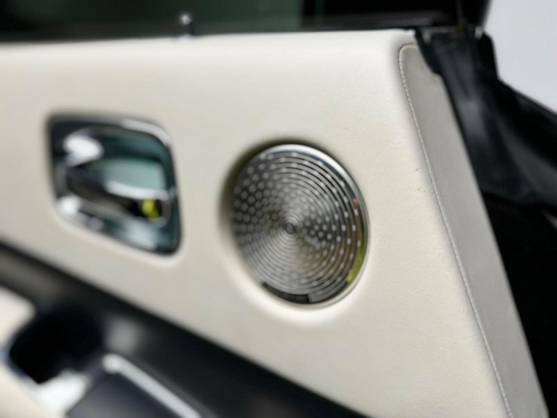 ROLLS-ROYCE WRAITH