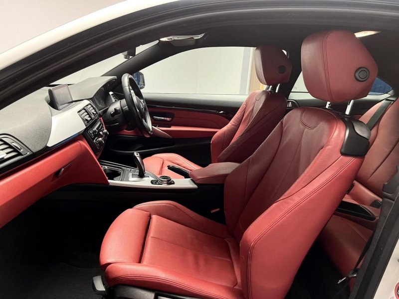 BMW 4 SERIES