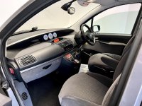 PEUGEOT 807