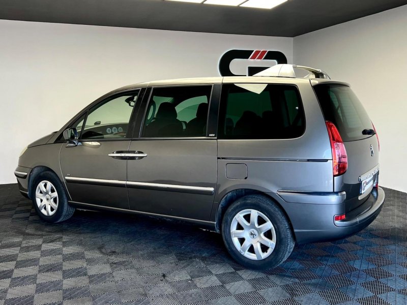 PEUGEOT 807