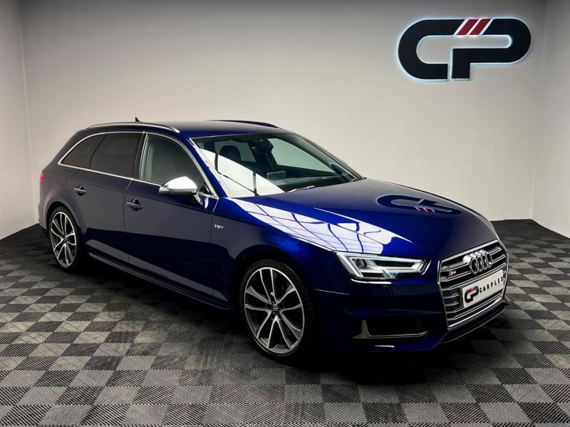 AUDI S4