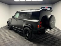 LAND ROVER DEFENDER 110