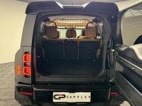 LAND ROVER DEFENDER 110