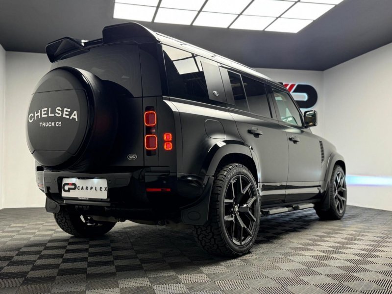LAND ROVER DEFENDER 110