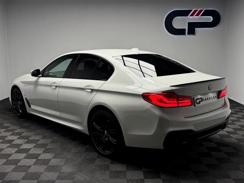 BMW 5 SERIES