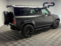 LAND ROVER DEFENDER 110