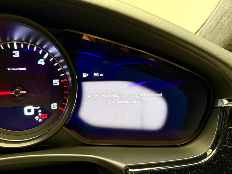 PORSCHE PANAMERA