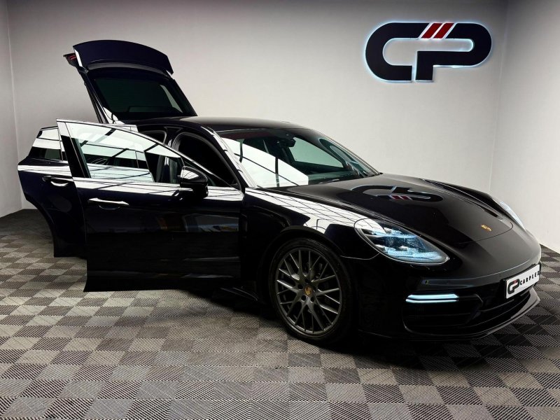 PORSCHE PANAMERA