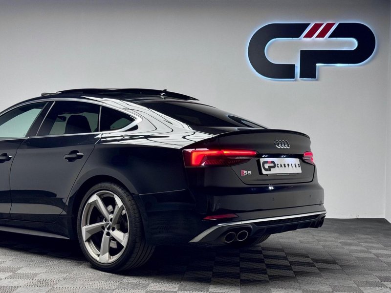 AUDI S5